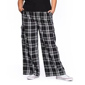 Harper + Zoe Plus Women's Wide Leg Utility Pant - Cargo - Black and White